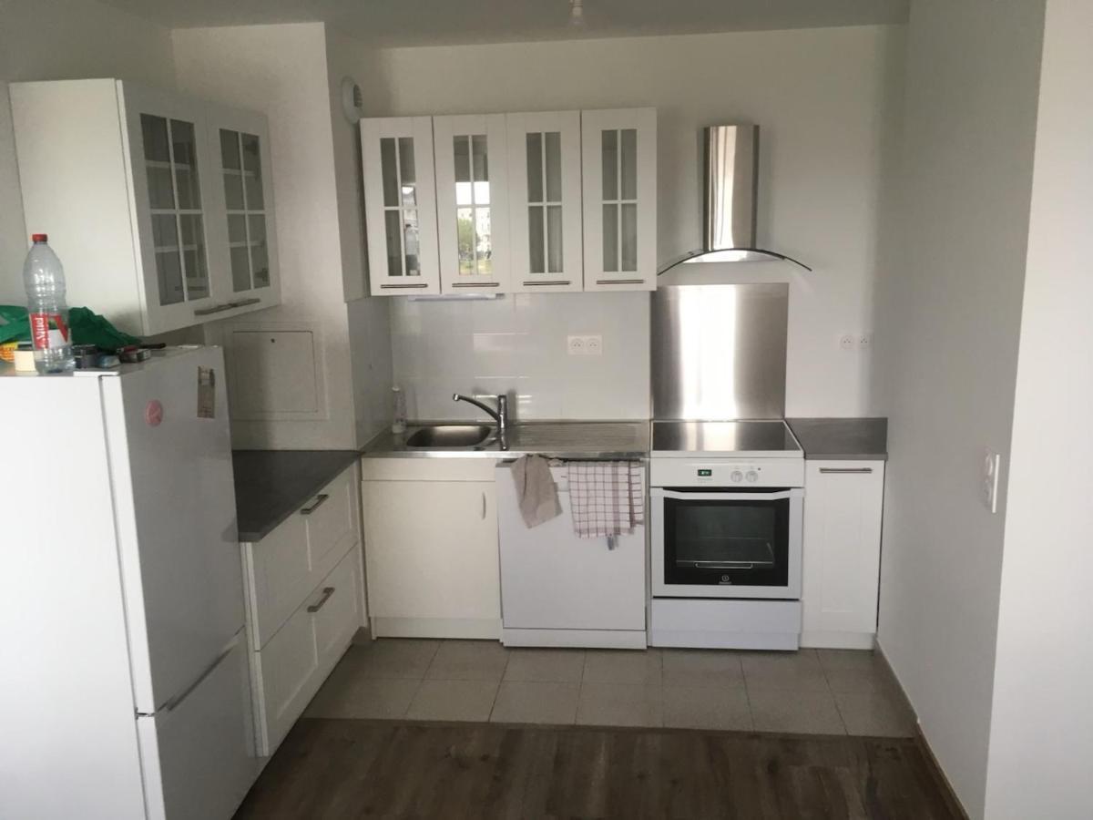 3 Room Flat In Parklane - 1,5Km Disney Серри Экстерьер фото